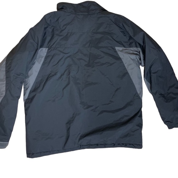 Columbia Men’s Waterproof Jacket - Picture 3 of 12